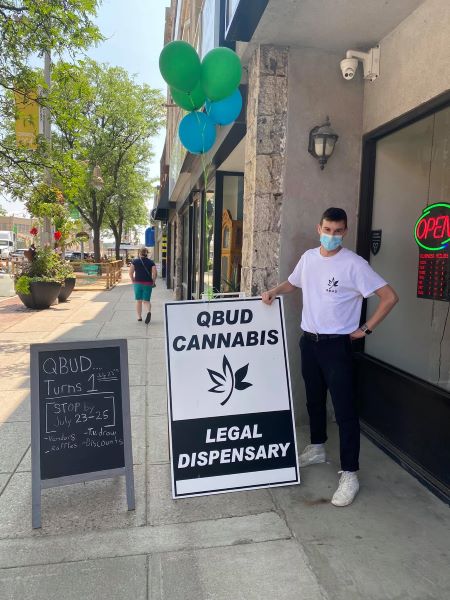 Qbud Cannabis Store - Guelph