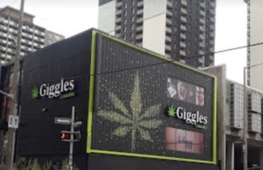 Giggles Cannabis – Hamilton