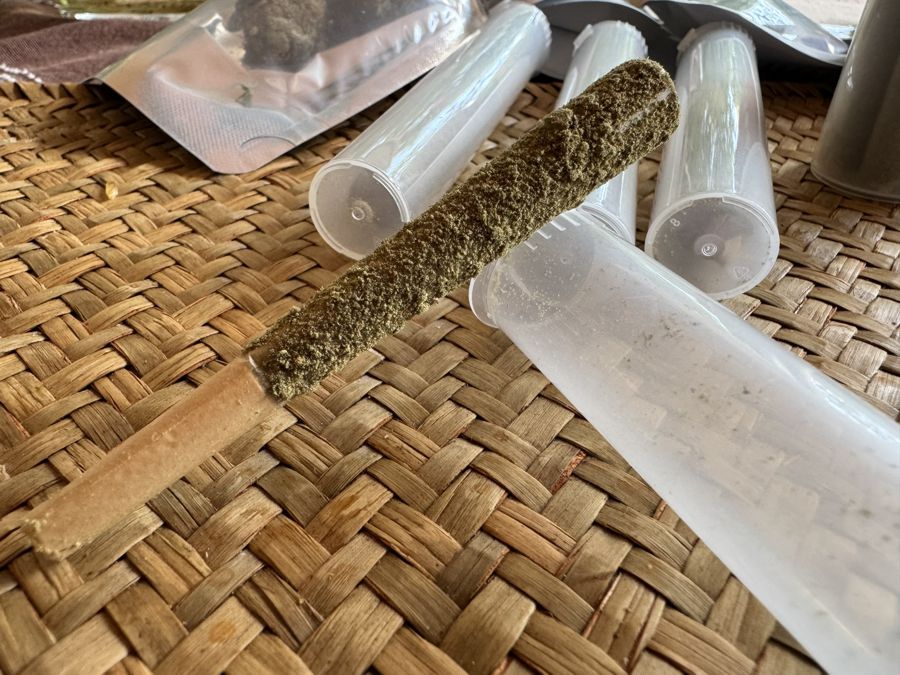 BulkWeedInbox Thunder Joints Prerolls Review